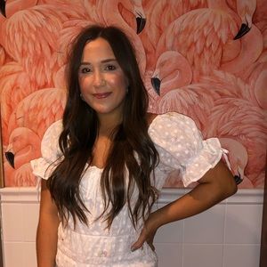 Meet your Posher, Claudia